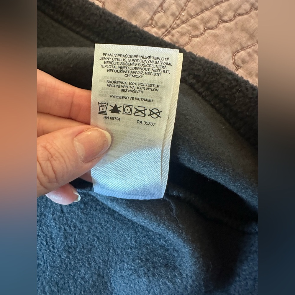 Women’s Columbia Black Fleece Pullover - quarter snap - XS - Picture 10 of 10